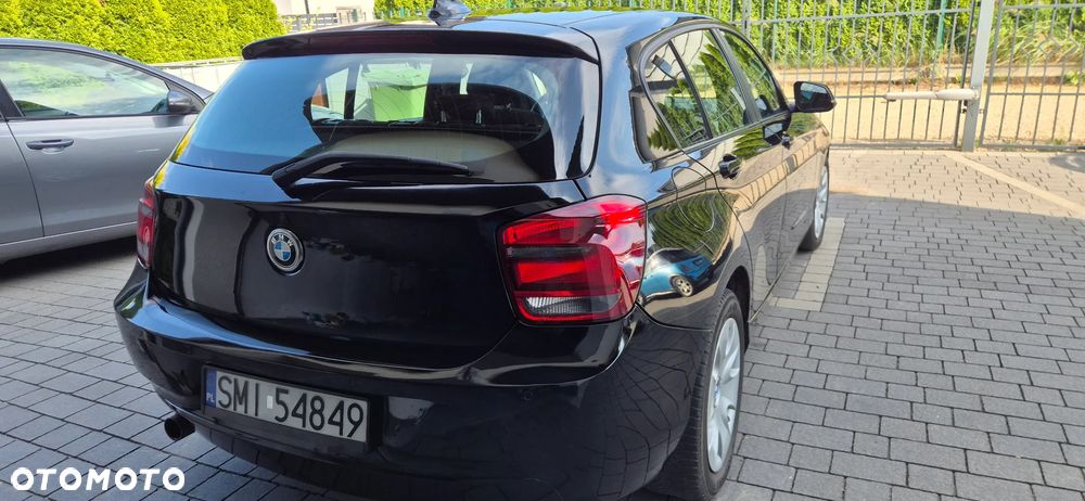BMW Seria 1 116i - 10