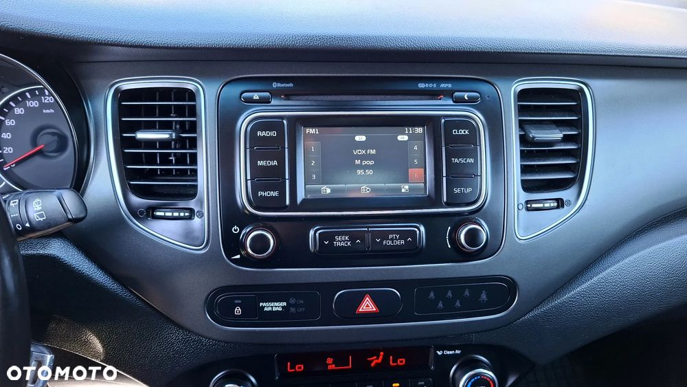 Kia Carens 1.7 CRDi Spirit - 36