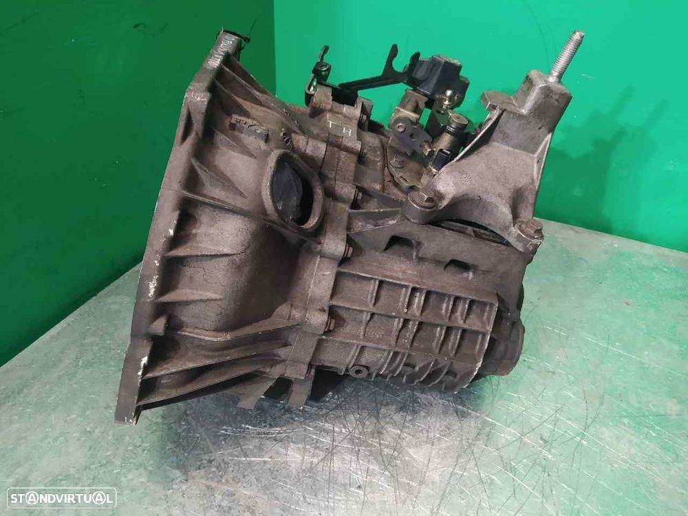 CAIXA VELOCIDADES FORD FOCUS SEDAN 1998 - 1