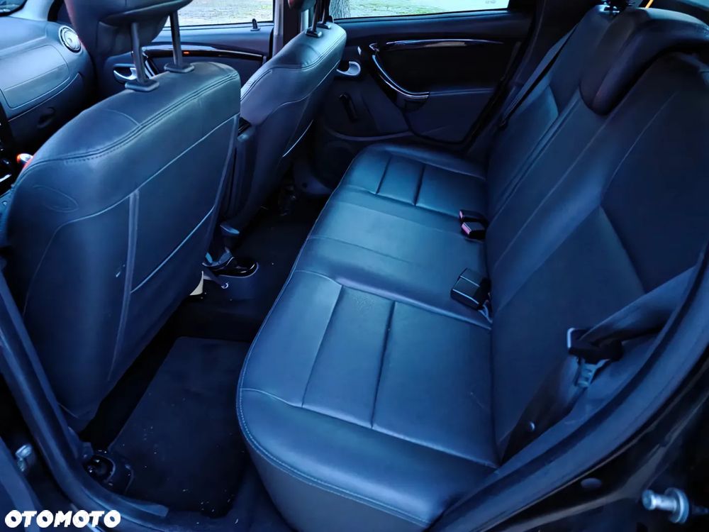 Dacia Duster 1.6 16V 105 4x2 Prestige - 13