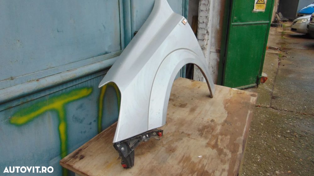 Aripa fata stanga Opel Zafira B an 2005-2010 - 3