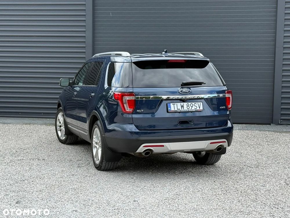 Ford Explorer - 12