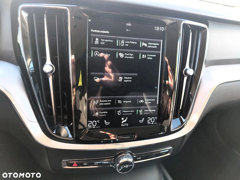 Volvo V60 D4 Geartronic Momentum Pro - 17