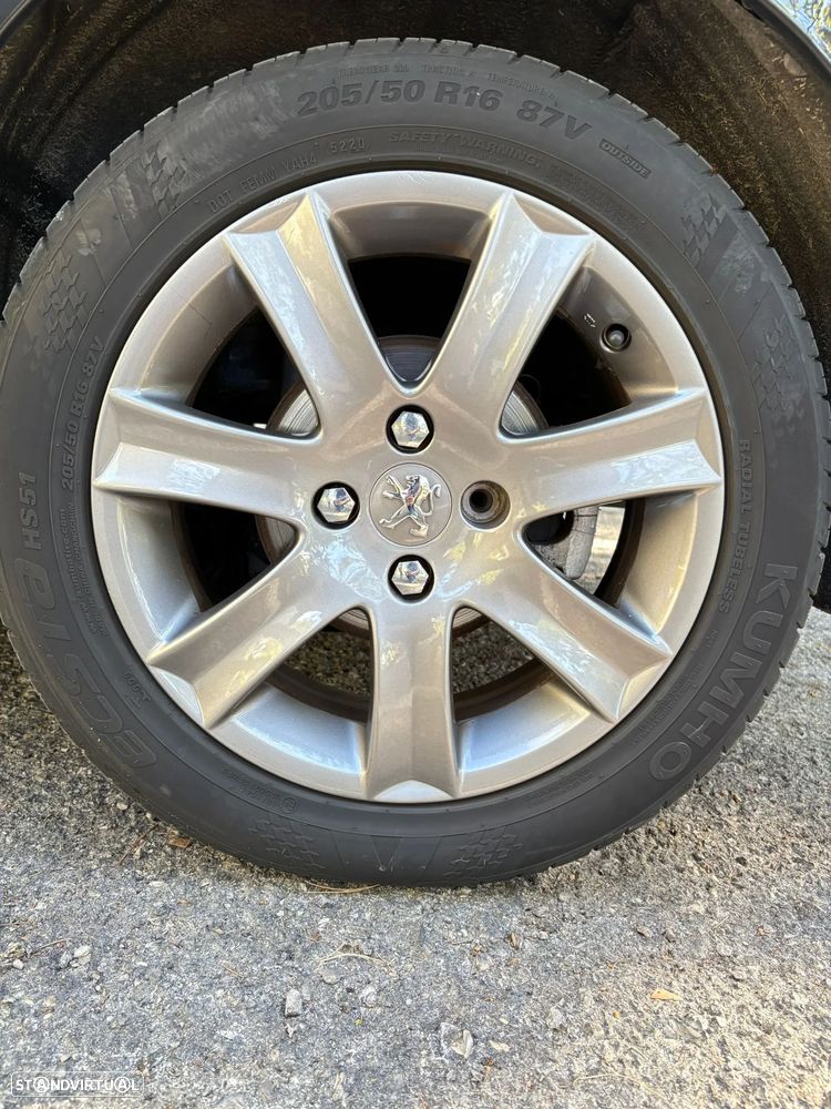 Peugeot 207 CC 1.6 16V - 7