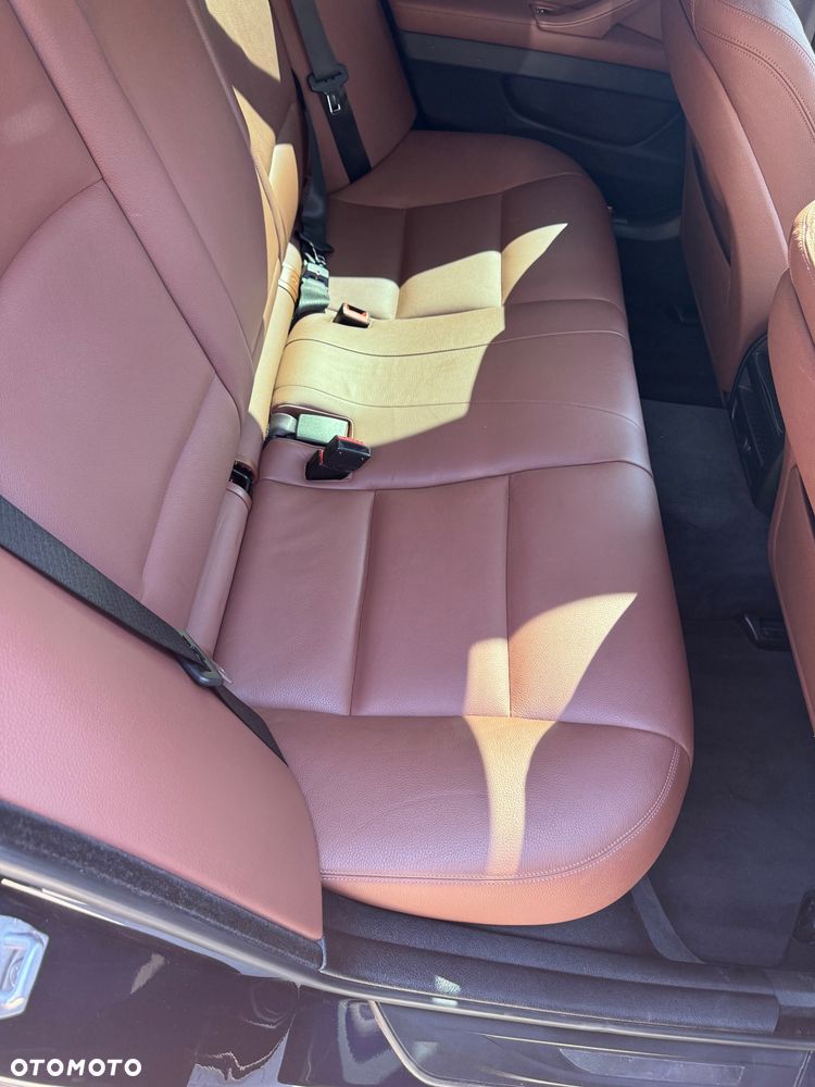 BMW Seria 5 535i Luxury Line - 27