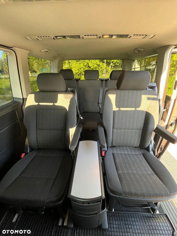 Volkswagen Multivan - 5
