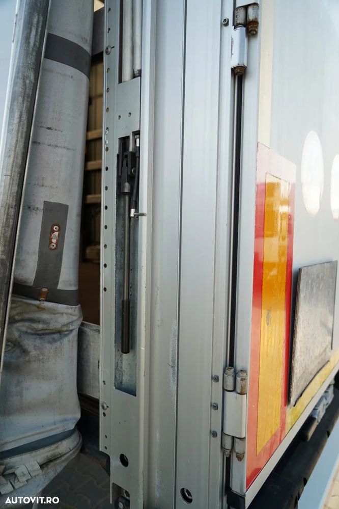 Wielton CORTINĂ / STANDARD / PONT CULISANT / PLAFON CULISANT / SAF - 23