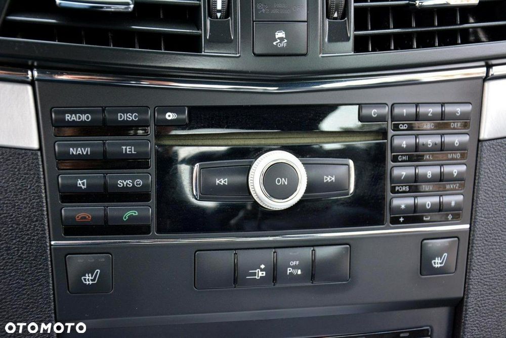 Mercedes-Benz Klasa E 350 CGI BlueEffICIENCY - 25