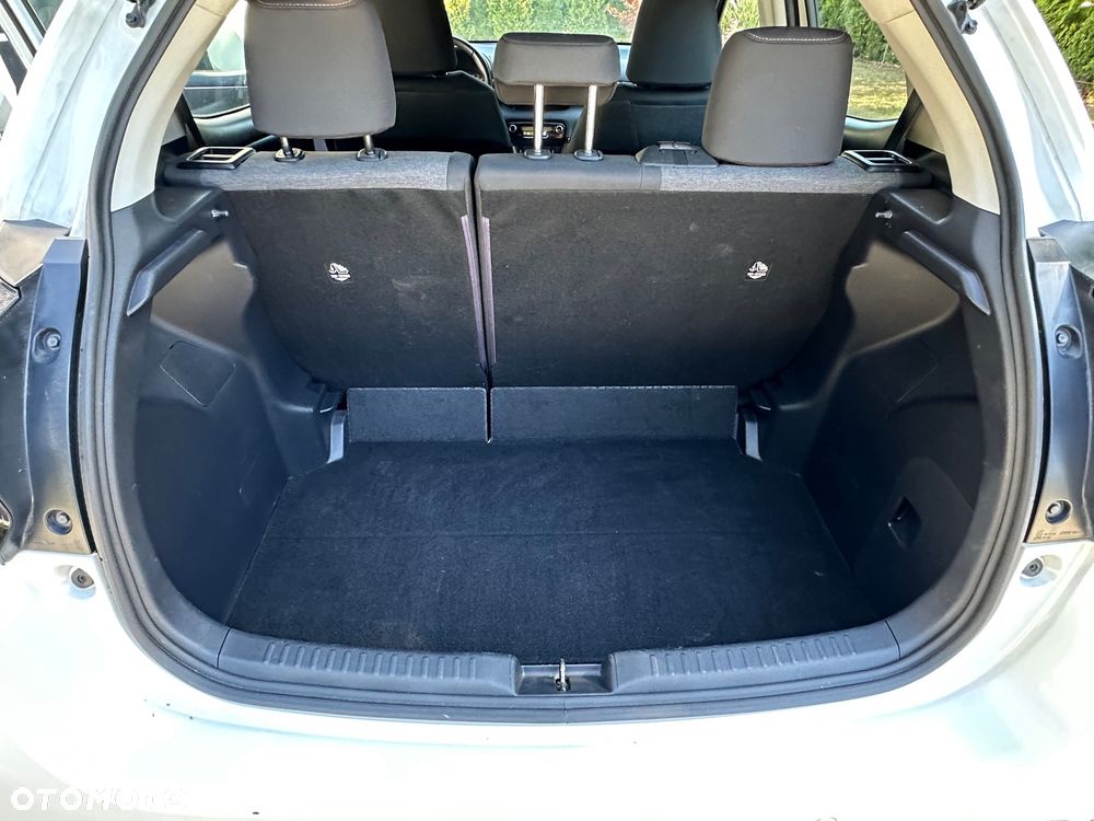 Mazda 2 Hybrid - 31