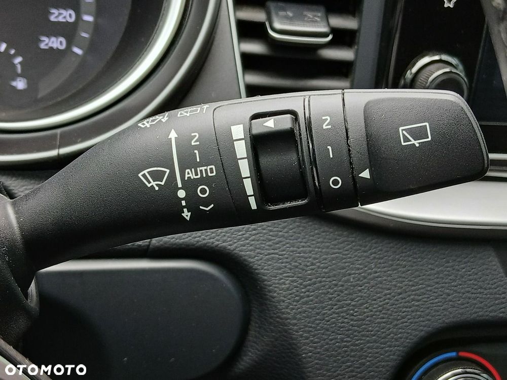 Kia XCeed 1.5 T-GDI M - 27