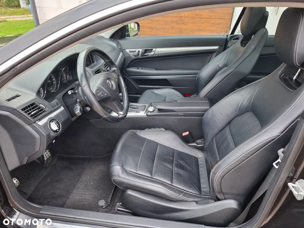 Mercedes-Benz Klasa E - 18