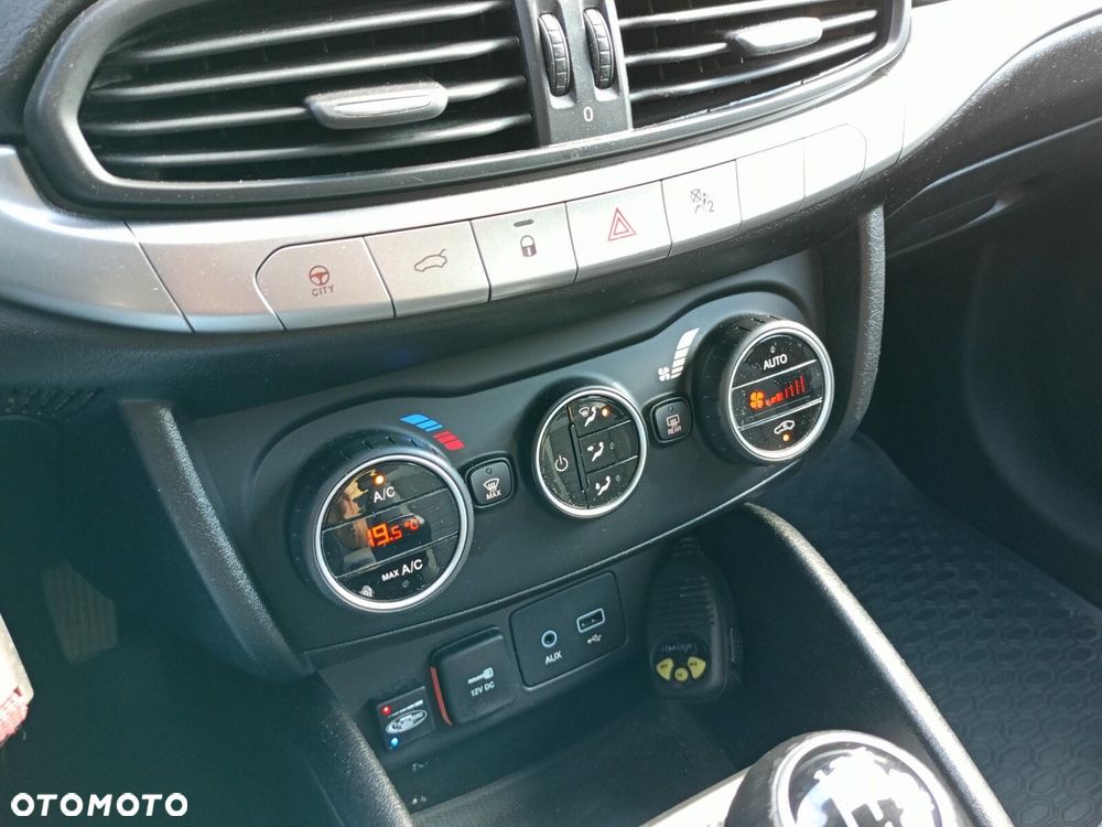 Fiat Tipo 1.4 16V Lounge - 12
