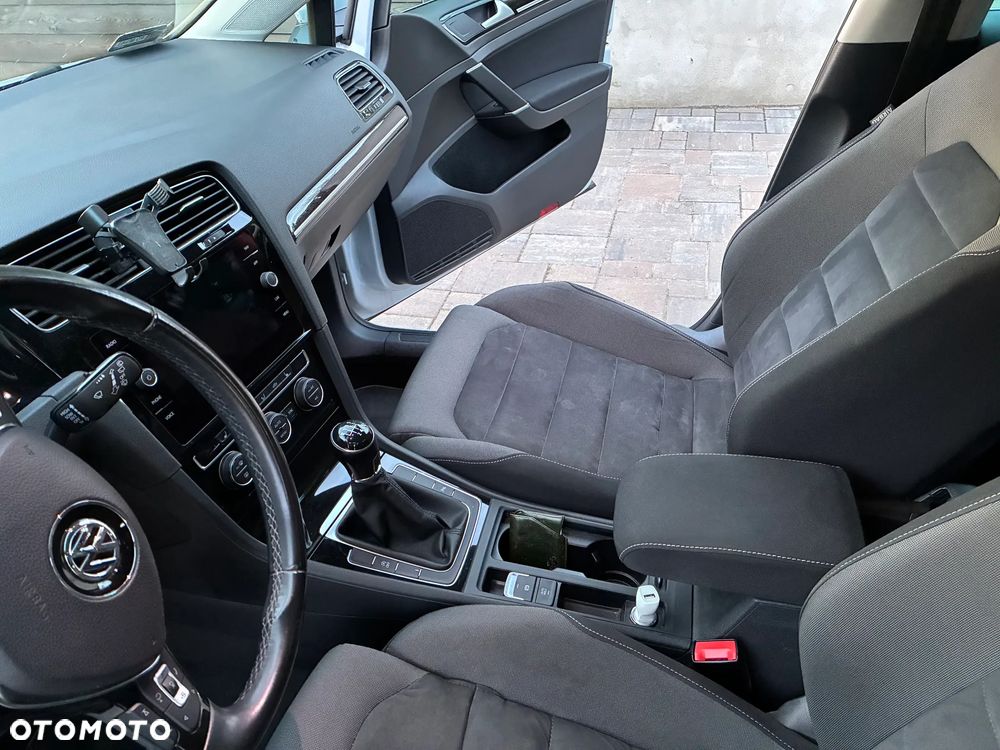Volkswagen Golf 1.4 TSI BMT Highline - 22