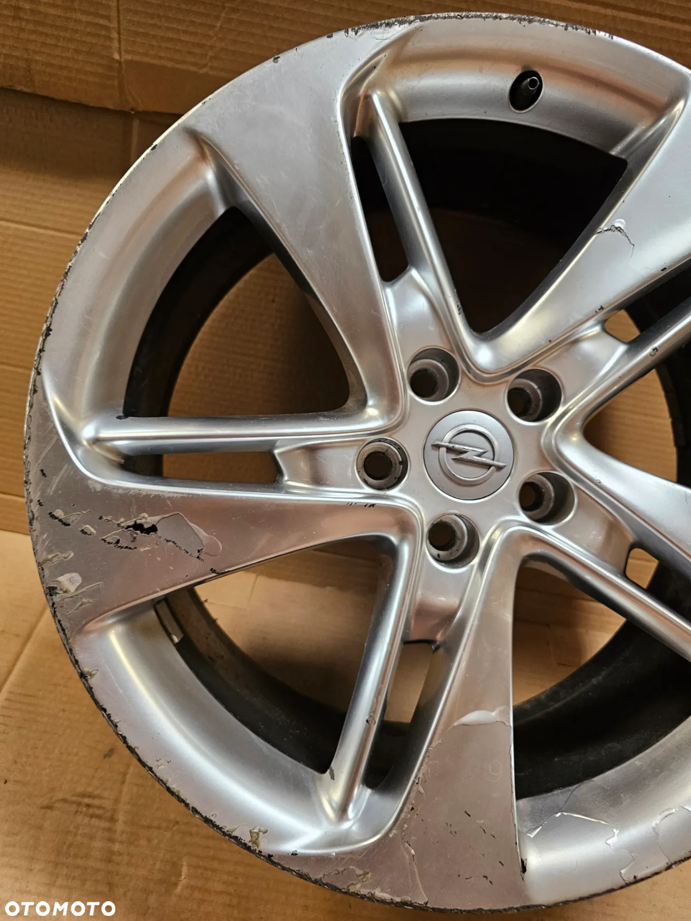 (F50) Opel Astra IV J Coupe Insignia / 8,5Jx20 ET41 5x115 - 2