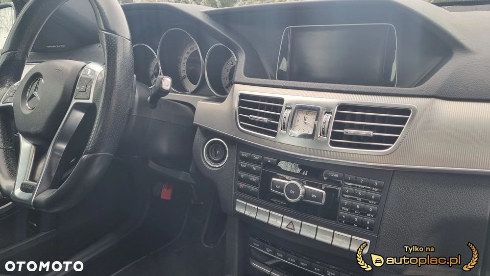 Mercedes-Benz Klasa E 500 4-Matic BlueEff Avantgarde - 11