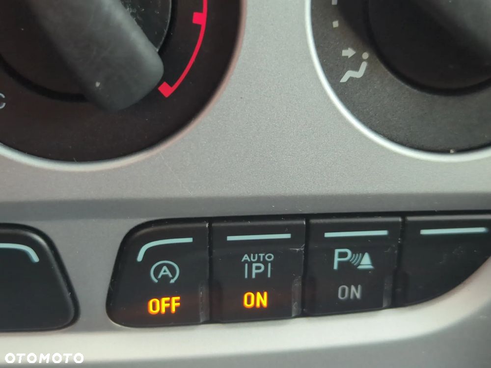 Ford Focus SW 1.0 EcoBoost Gold X (Edition) - 28