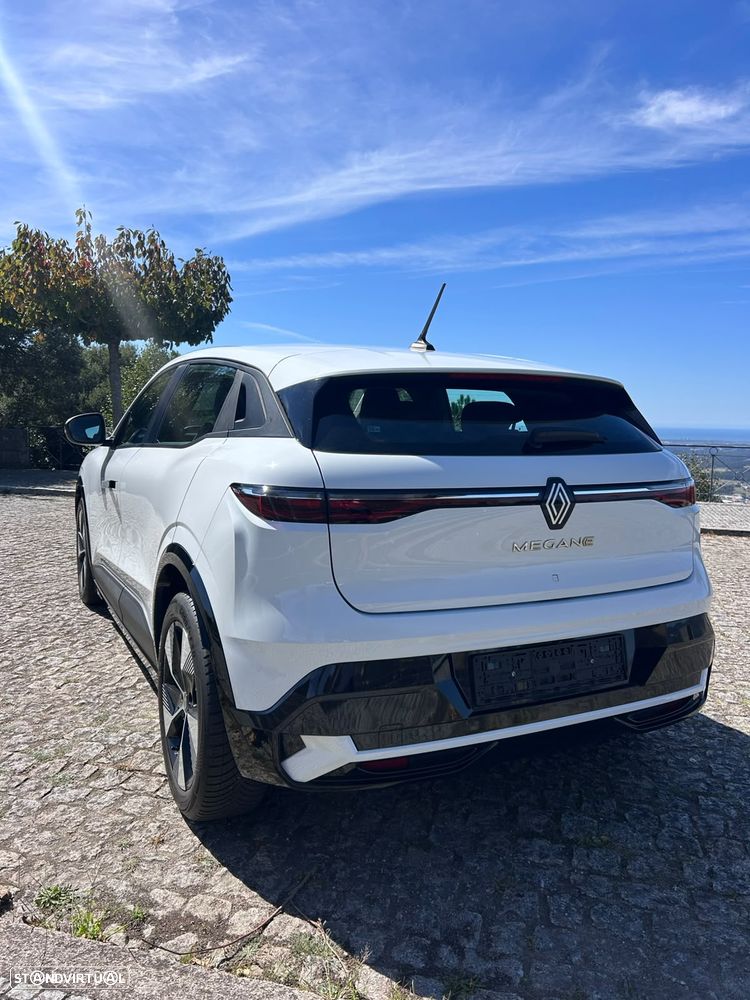 Renault Mégane E-Tech - 6