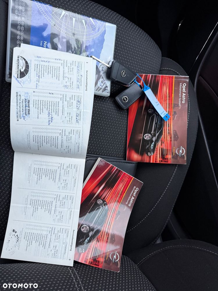 Opel Astra 2.0 CDTI DPF Design Edition - 27