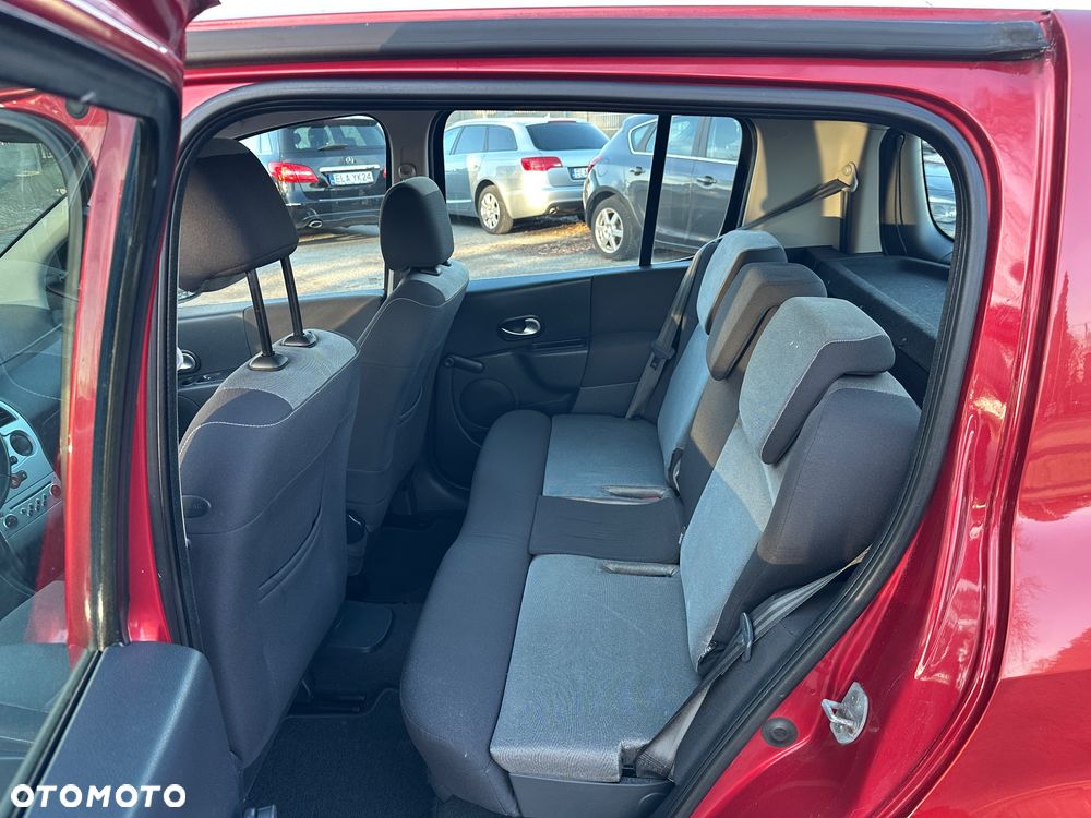 Renault Modus 1.6 16V Cite - 17