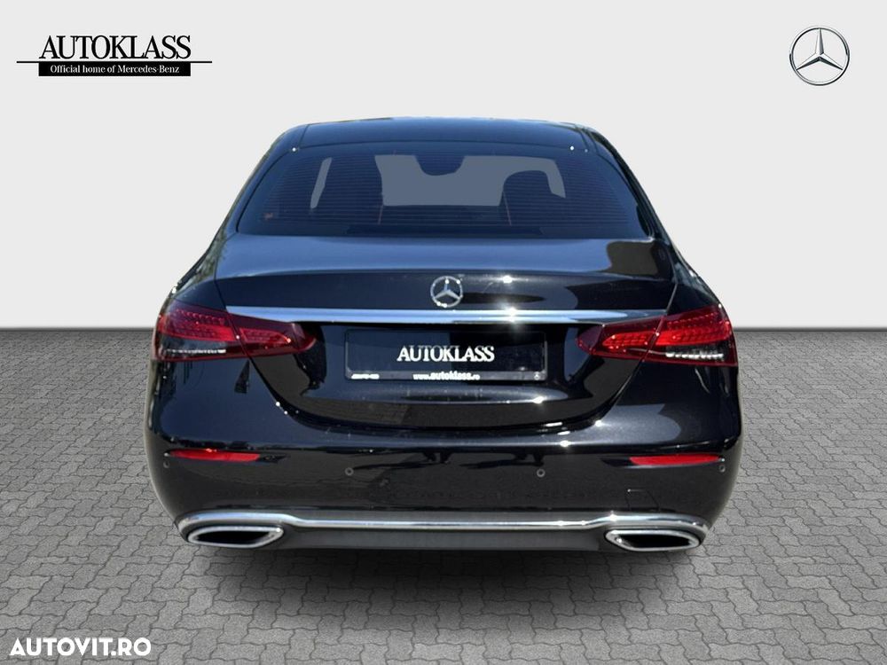 Mercedes-Benz E 300 d 4MATIC 9G-TRONIC - 4
