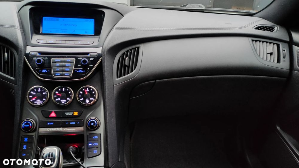 Hyundai Genesis - 22