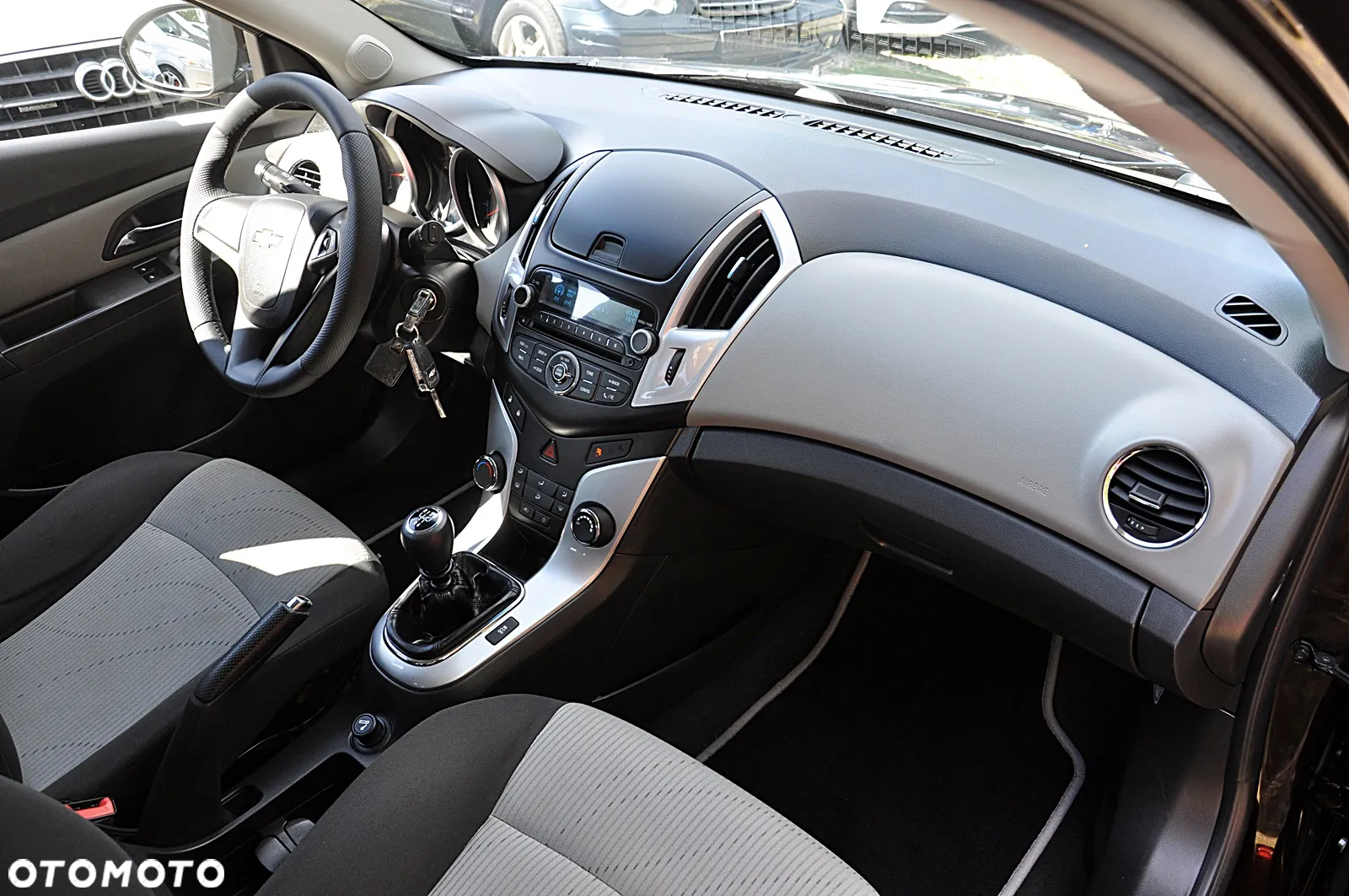 Chevrolet Cruze 1.6 LT - 23