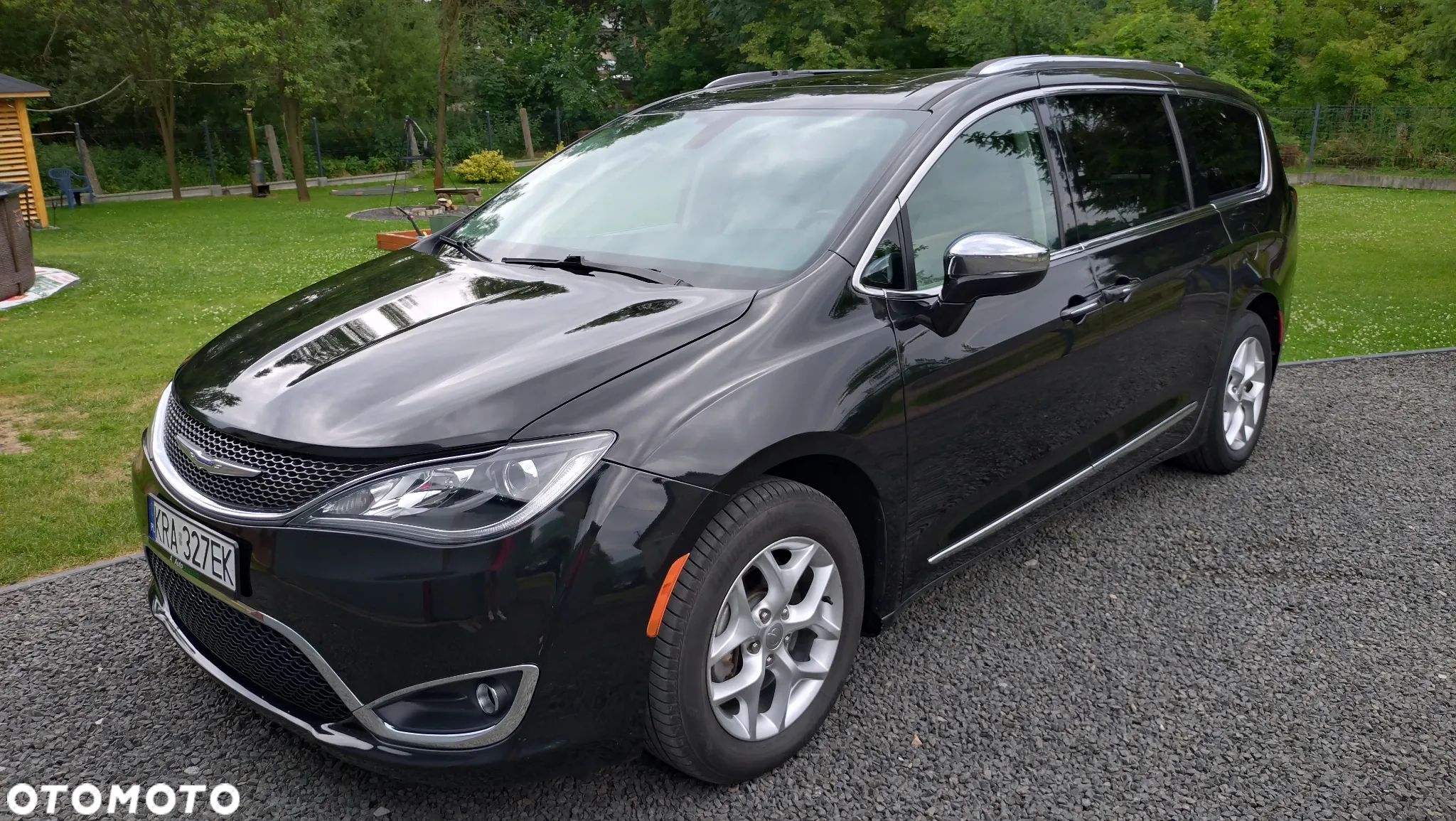 Chrysler Pacifica - 3