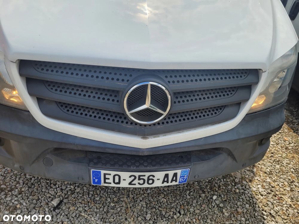 Mercedes-Benz Sprinter - 37