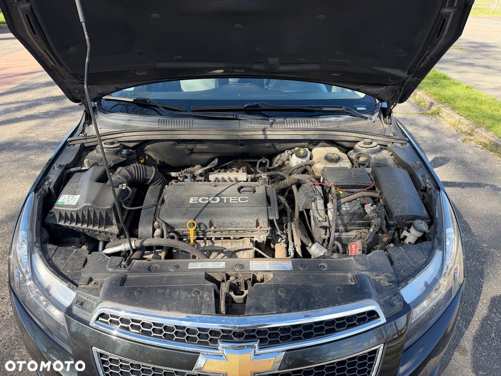 Chevrolet Cruze 1.6 - 10