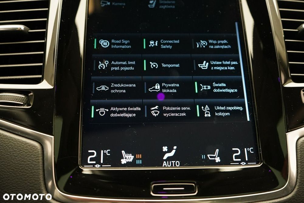 Volvo XC 90 - 31