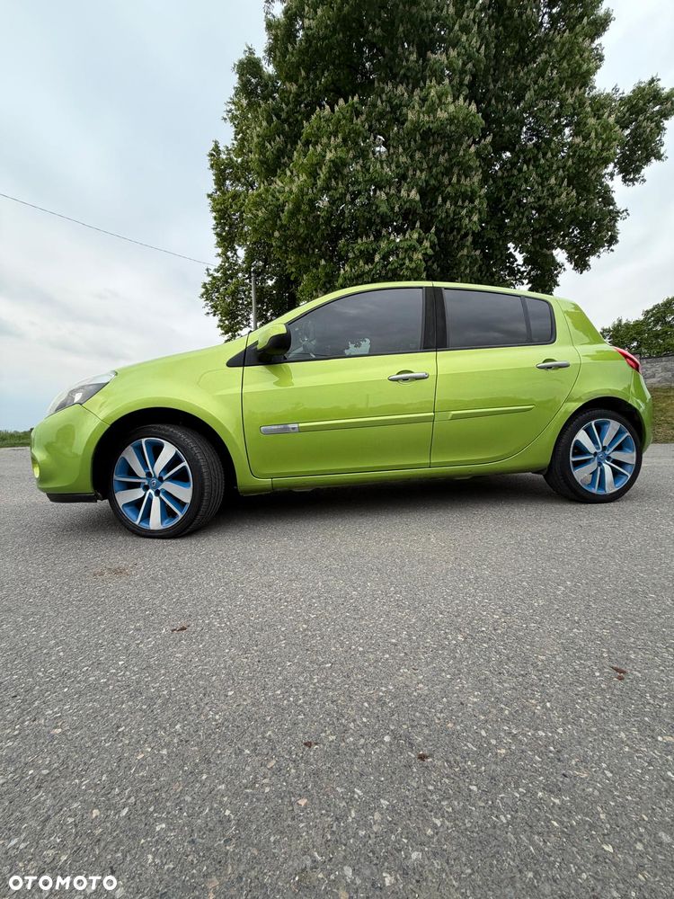 Renault Clio - 9
