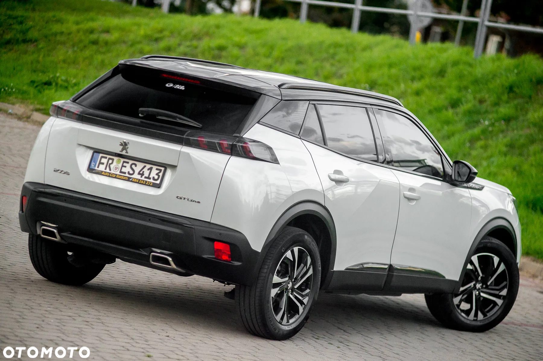 Peugeot 2008 1.2 PureTech GT Line S&S EAT8 - 17
