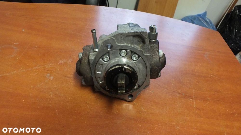 POMPA WTRSKOWA MAZDA CX-7 DENSO R2AA 13800 - 2
