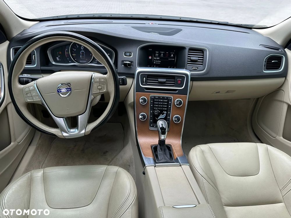 Volvo S60 - 25