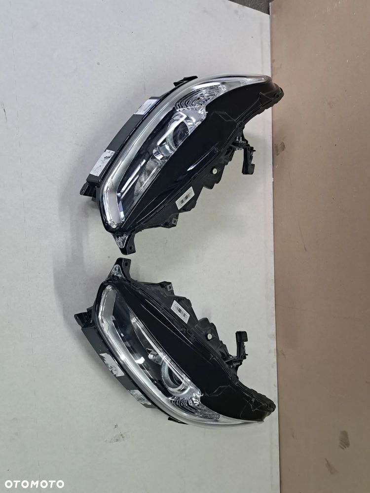 Ford Mondeo Mk5 lampa przednia lewa prawa soczewka Europa - 1