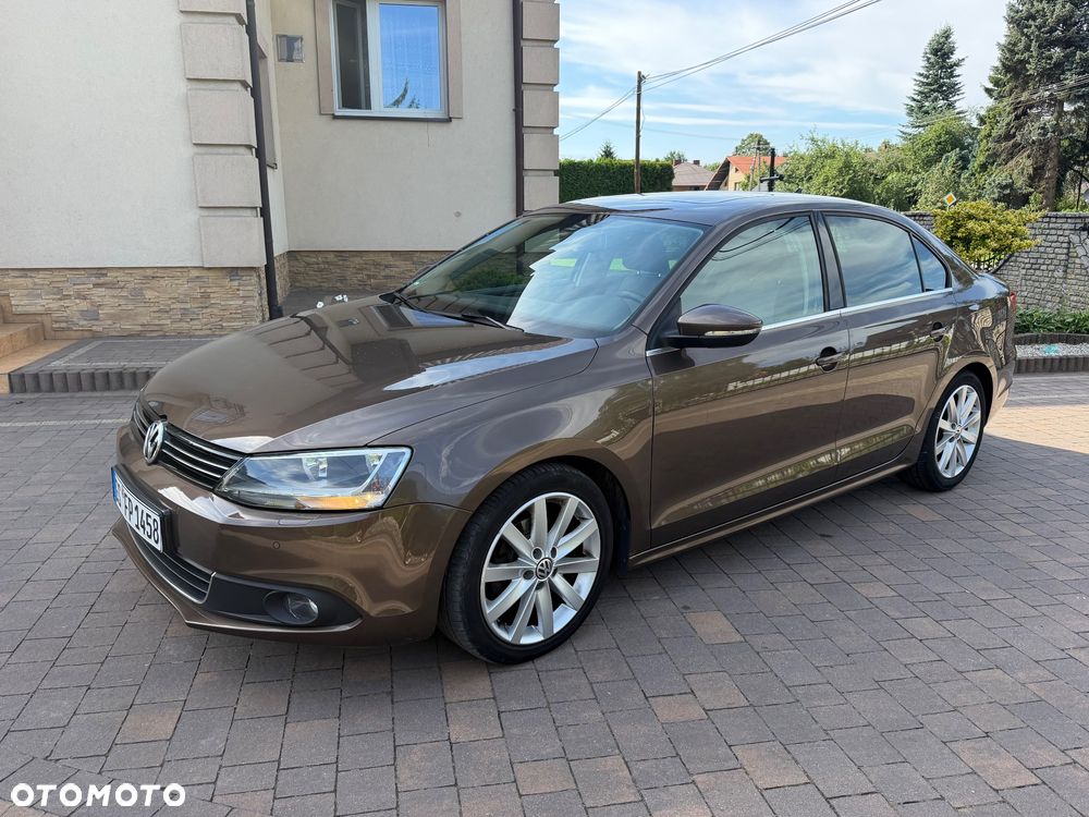Volkswagen Jetta 1.6 TDI DSG Highline - 12
