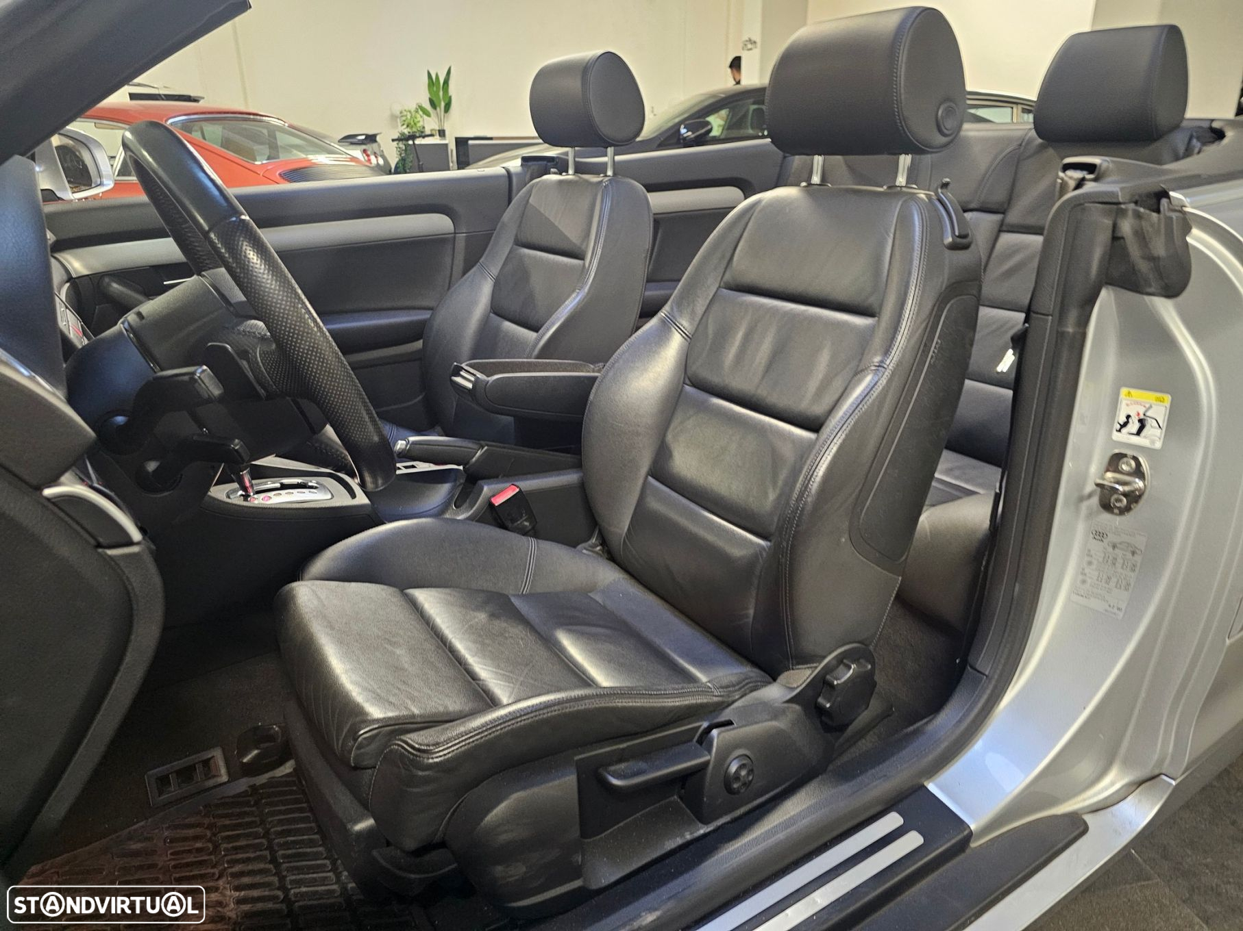 Audi A4 Cabrio 2.0 TDi Multitronic - 23