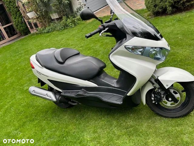 Suzuki Burgman - 1