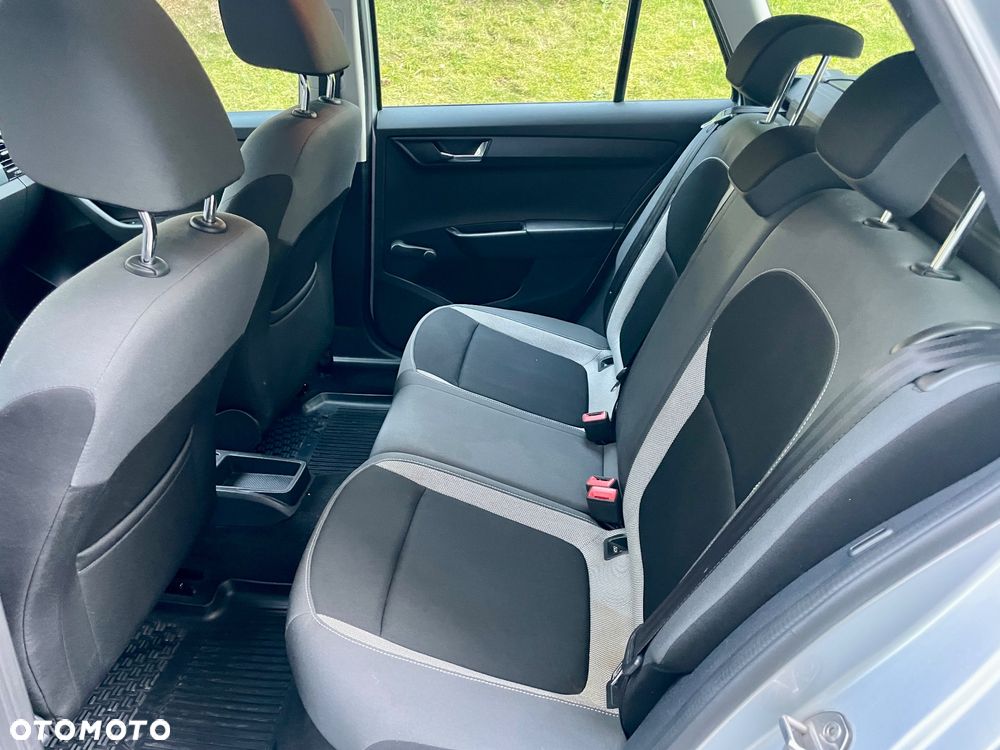 Skoda Fabia 1.2 TSI Active - 6