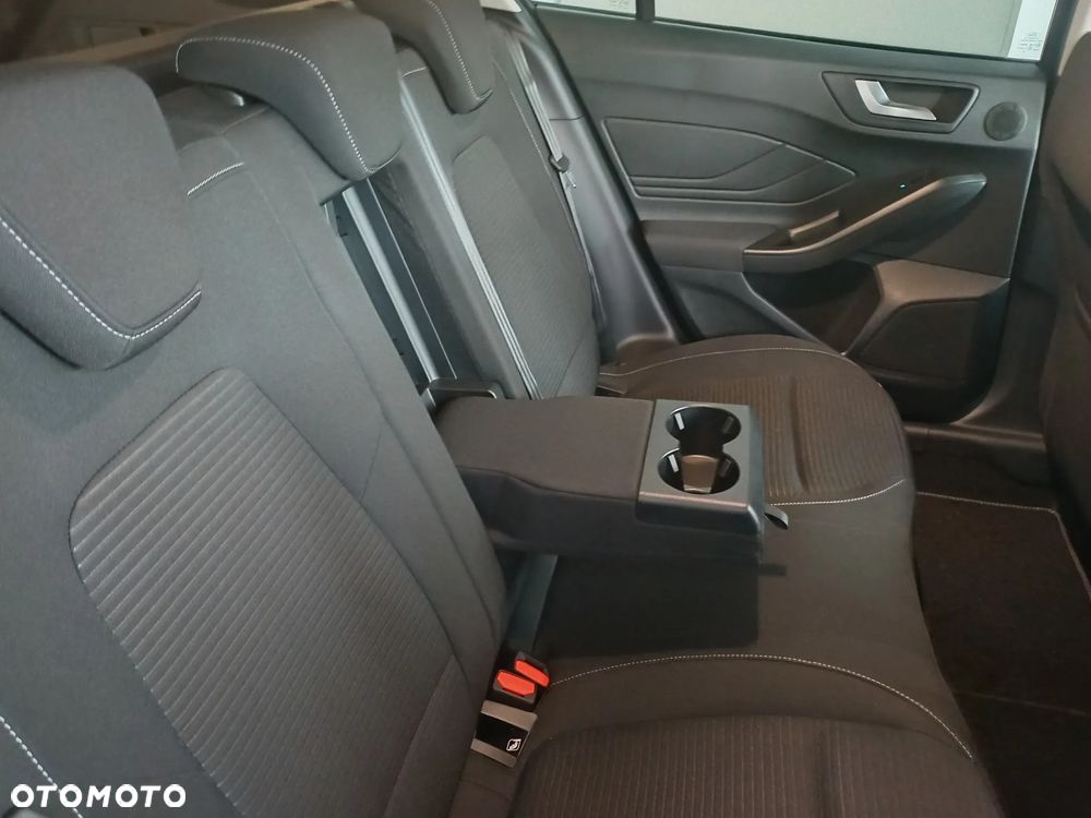 Ford Focus SW 1.0 EcoBoost Hybrid ACTIVE X - 12