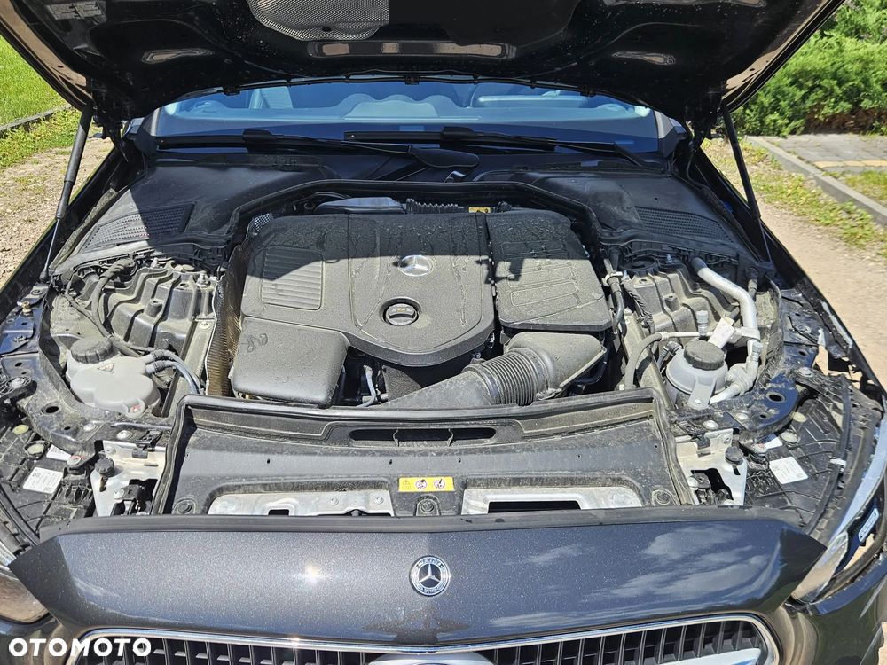 Mercedes-Benz Klasa C 180 mHEV Avantgarde - 27