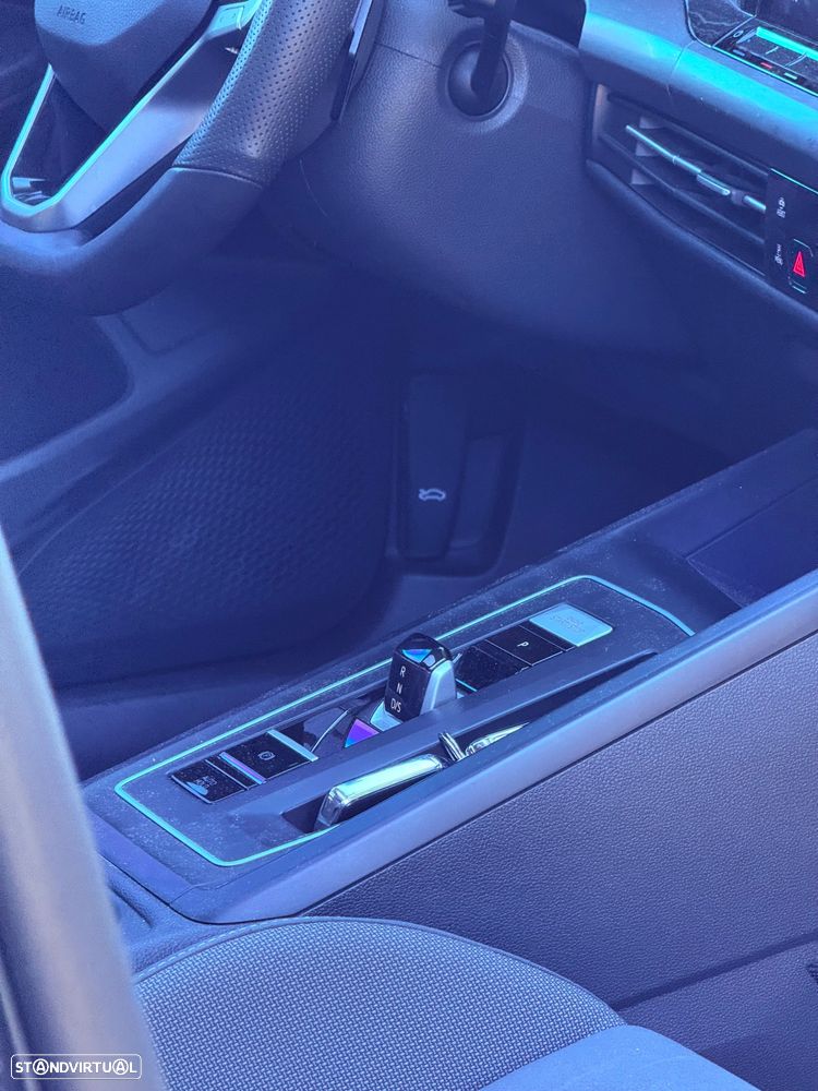 VW Golf Variant 2.0 TDi SCR DSG Highline - 13