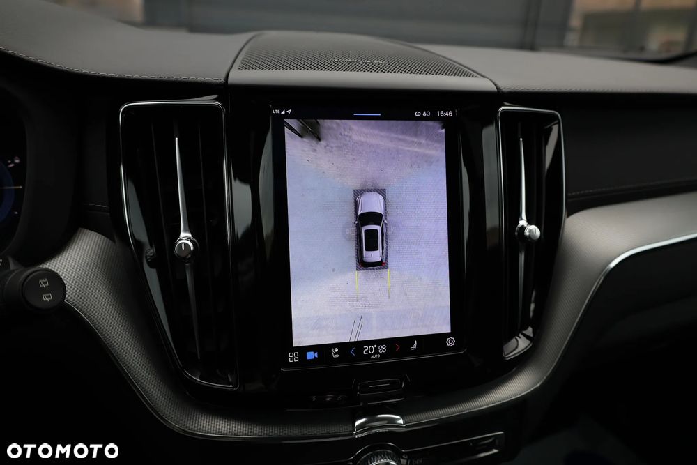 Volvo XC 60 T8 AWD Polestar Engineered - 12