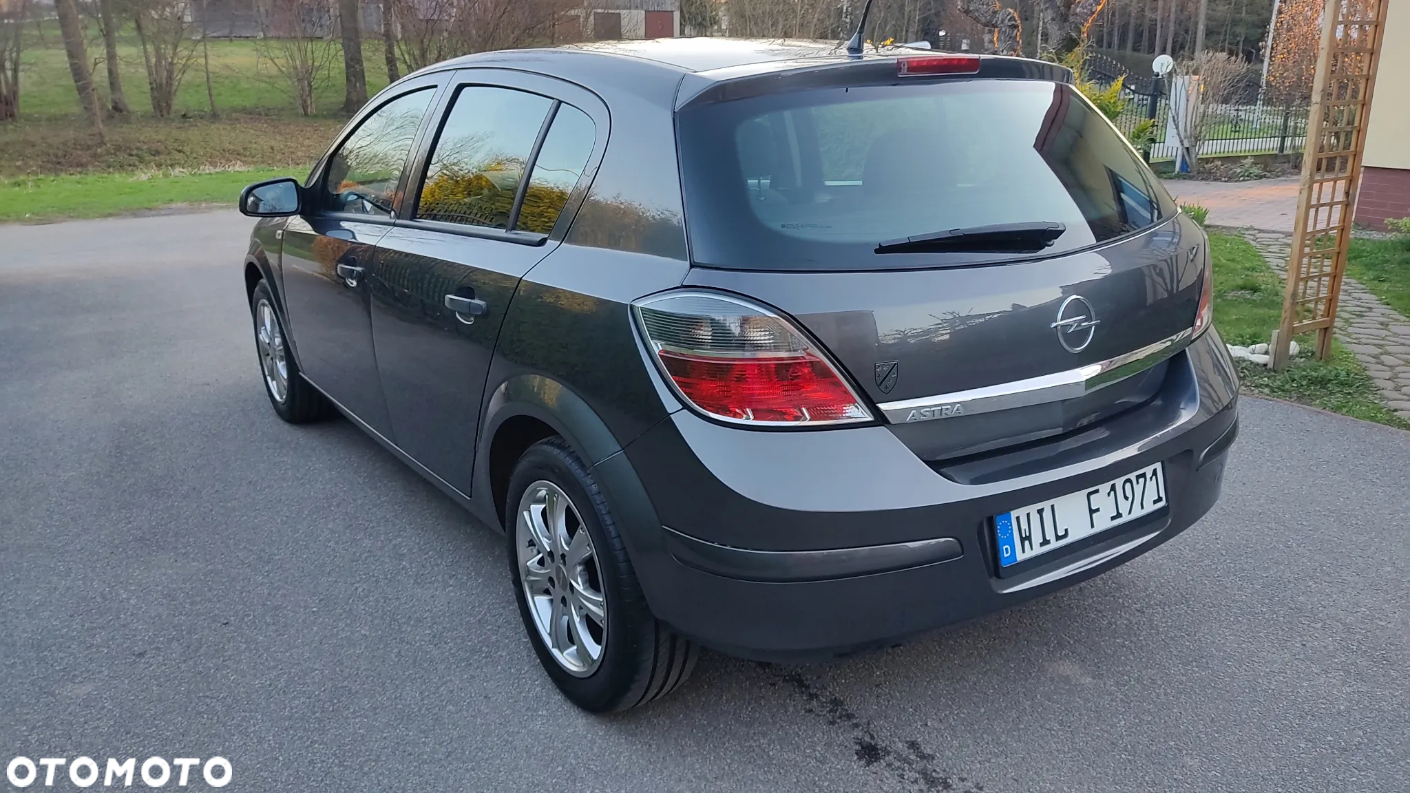 Opel Astra 1.6 Active - 19