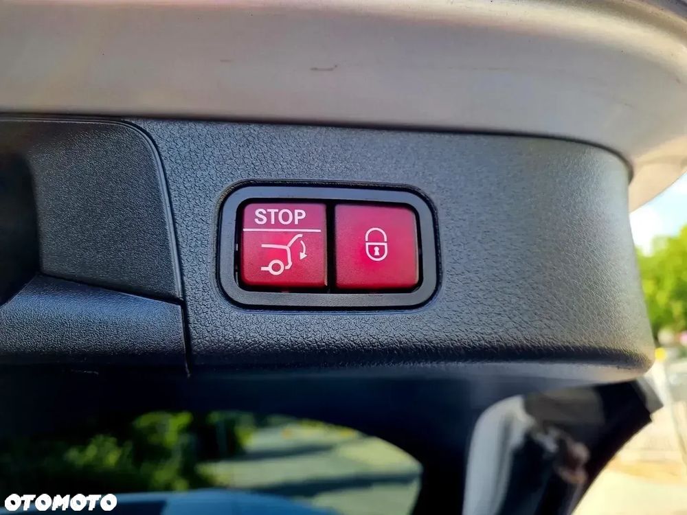 Mercedes-Benz Klasa B 200 d 8G-DCT Progressive - 16