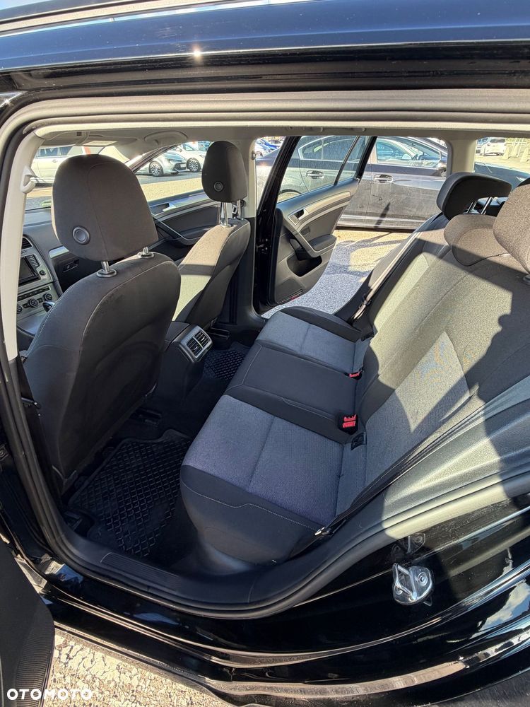 Volkswagen Golf 1.6 TDI BMT Comfortline DSG - 11
