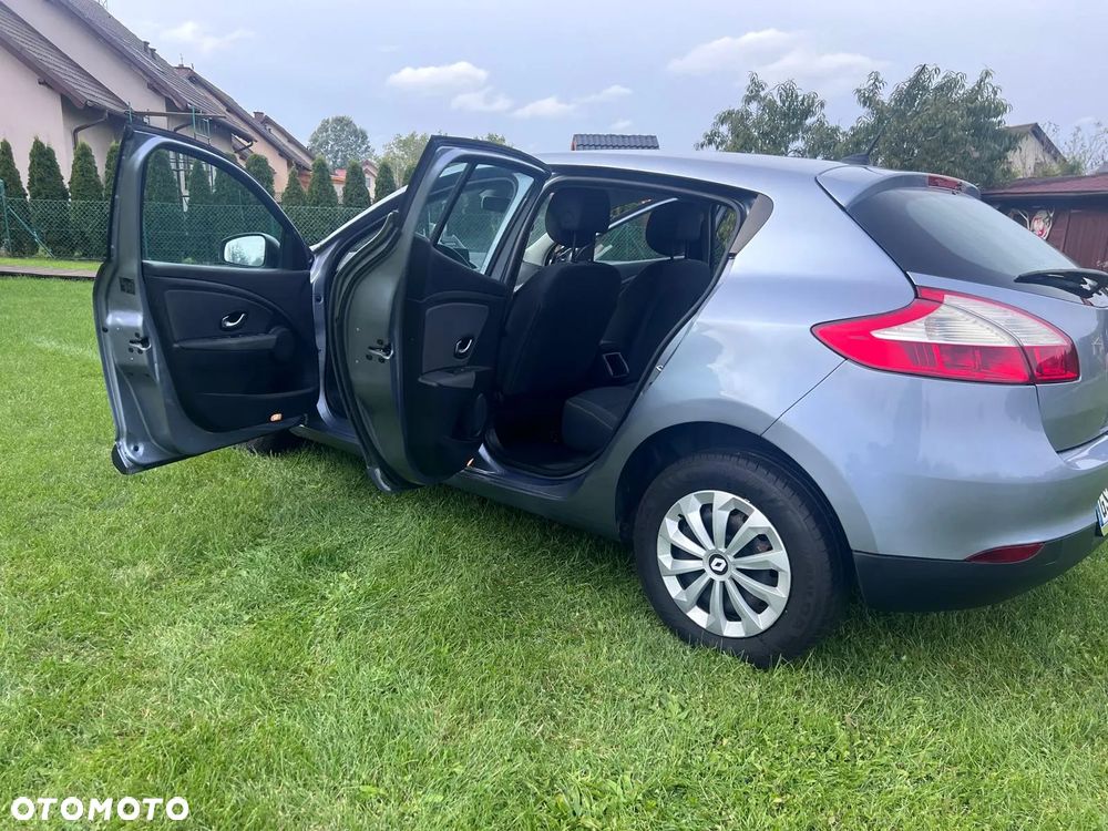 Renault Megane 1.6 16V 110 Authentique - 25