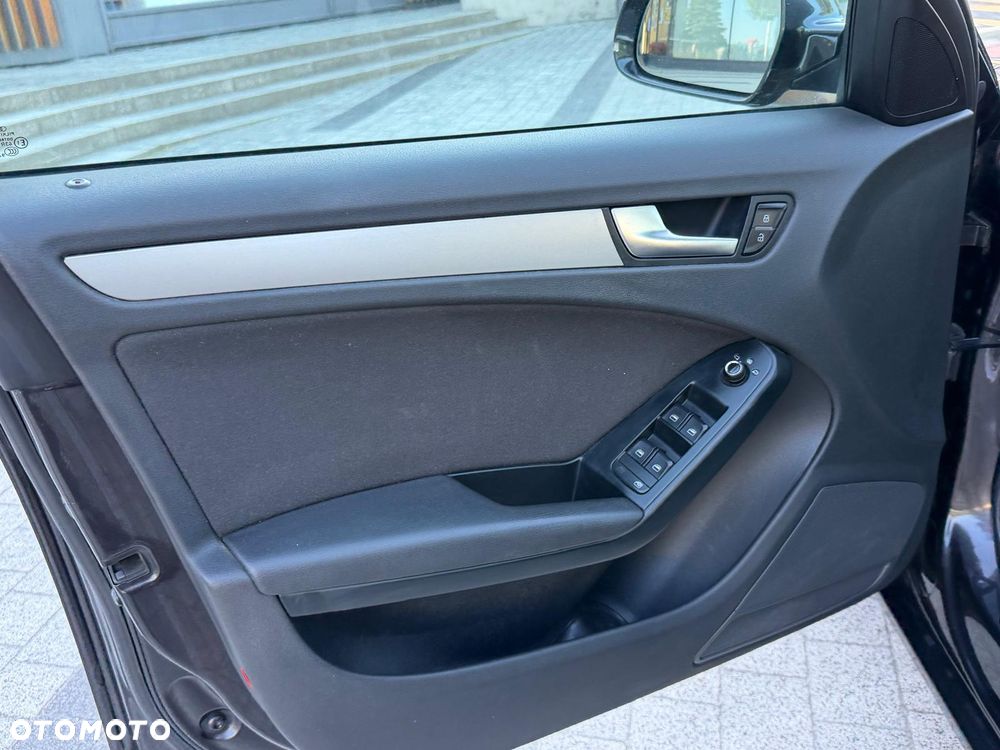 Audi A4 Avant 2.0 TDI DPF Ambition - 23