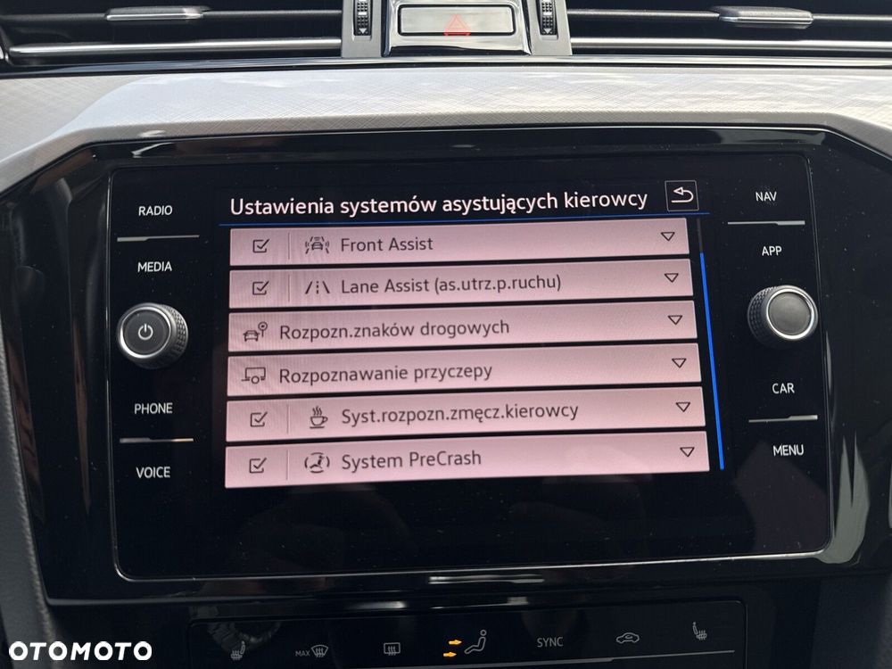 Volkswagen Passat Variant 2.0 TDI EVO Business - 26
