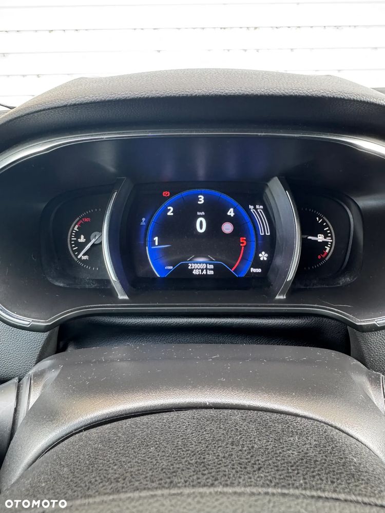 Renault Megane 1.5 Blue dCi Intens - 17